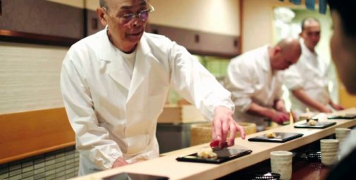 Токийский суши-ресторан убрали из гида Мишлен, потому что туда невозможно попасть