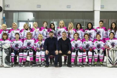 Харьковские хоккеистки заняли первое место на чемпионате Украины