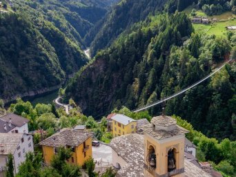 В Италии открыли «мост в небо»