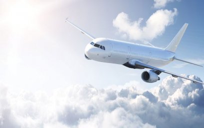 Почему самолеты чаще всего красят в белый цвет?