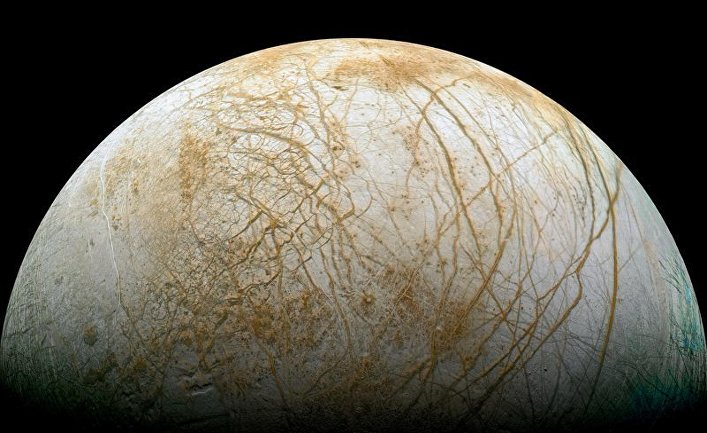 Спутник Юпитера Европа, сфотографированный космическим аппаратом «Галилео» © NASA, JPL-Caltech/SETI Institute