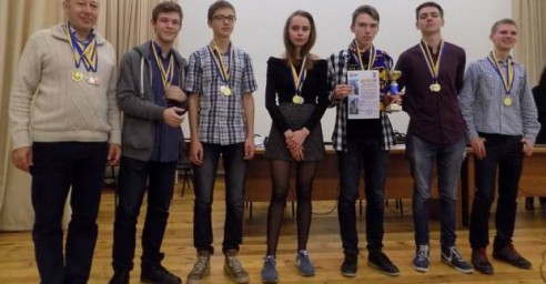 Харьковские школьники выиграли Кубок Украины по игре «Что? Где? Когда?»