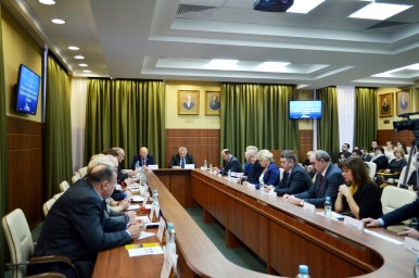 Состоялся круглый стол на тему: «Актуальные вопросы развития социально-трудовых отношений в Украине»